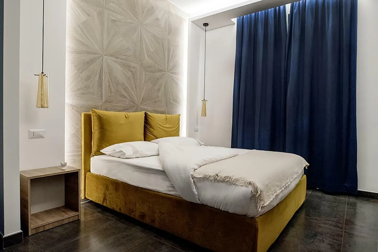 My Love Suite Rome 0*,