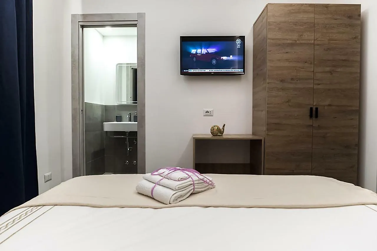 My Love Suite Rome 0*,